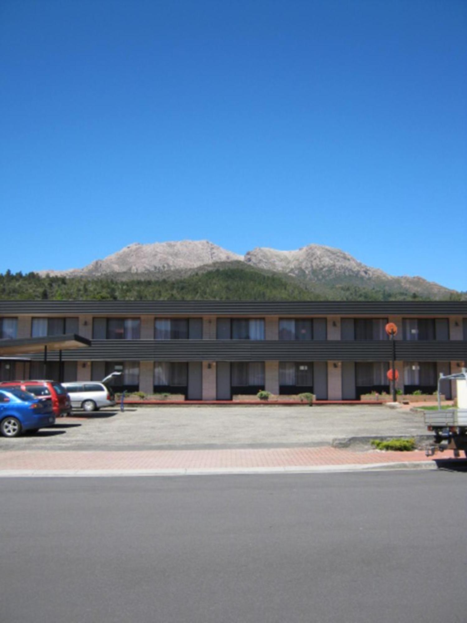 Queenstown Motor Lodge Екстериор снимка